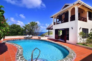 A stunning villa with panoramic ocean view
