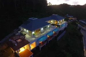Luxury villa on the first coastline