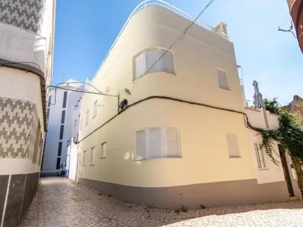 Modern house, 4 bedrooms, Algarve, Portimao