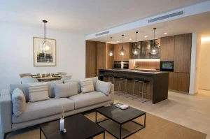 4-star hotel with guaranteed income, Lagos
