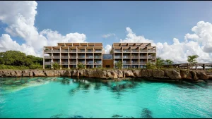 Modern hotel and apartments under Hilton management, St. George