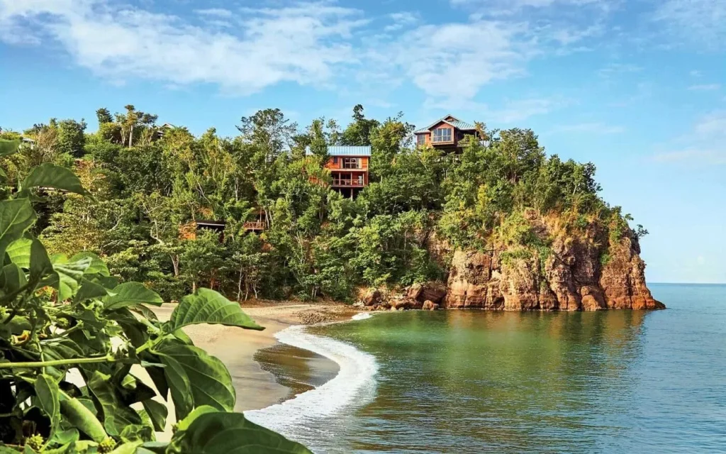 Share and villas in a six-star resort