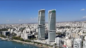 Luxurious apartments in a landmark project in the city center