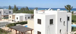 Modern cosy villa near sea