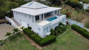 Villa with six bedrooms on the coast of the island